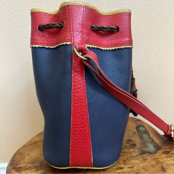 Authentic Dooney & Bourke VINTAGE Drawstring Leather Bag - Picture 5 of 16